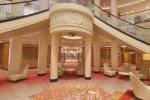 Queen Mary 2 Gallery Image
